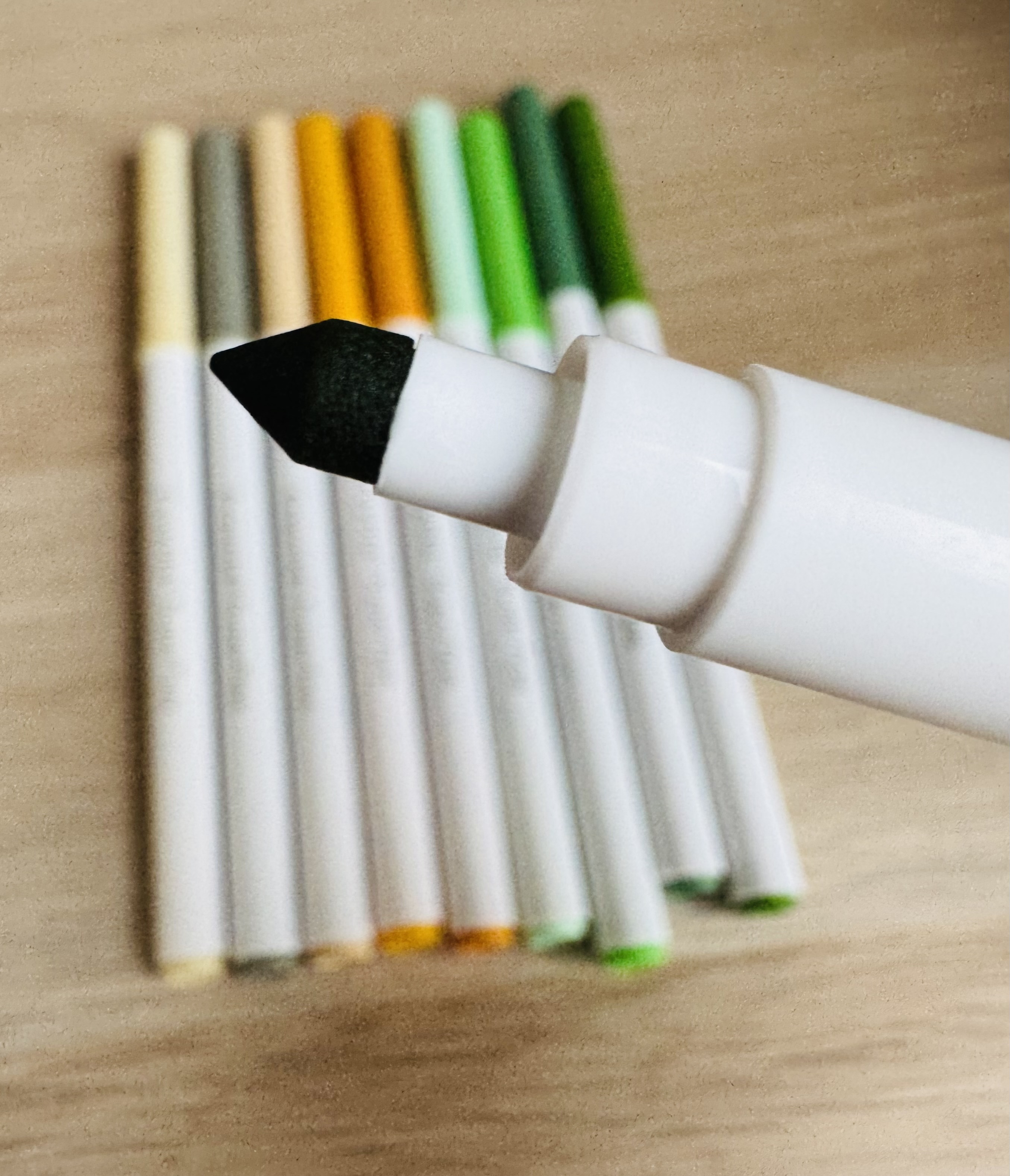 Een close-up van de conische punt van de Crayola Supertips stift