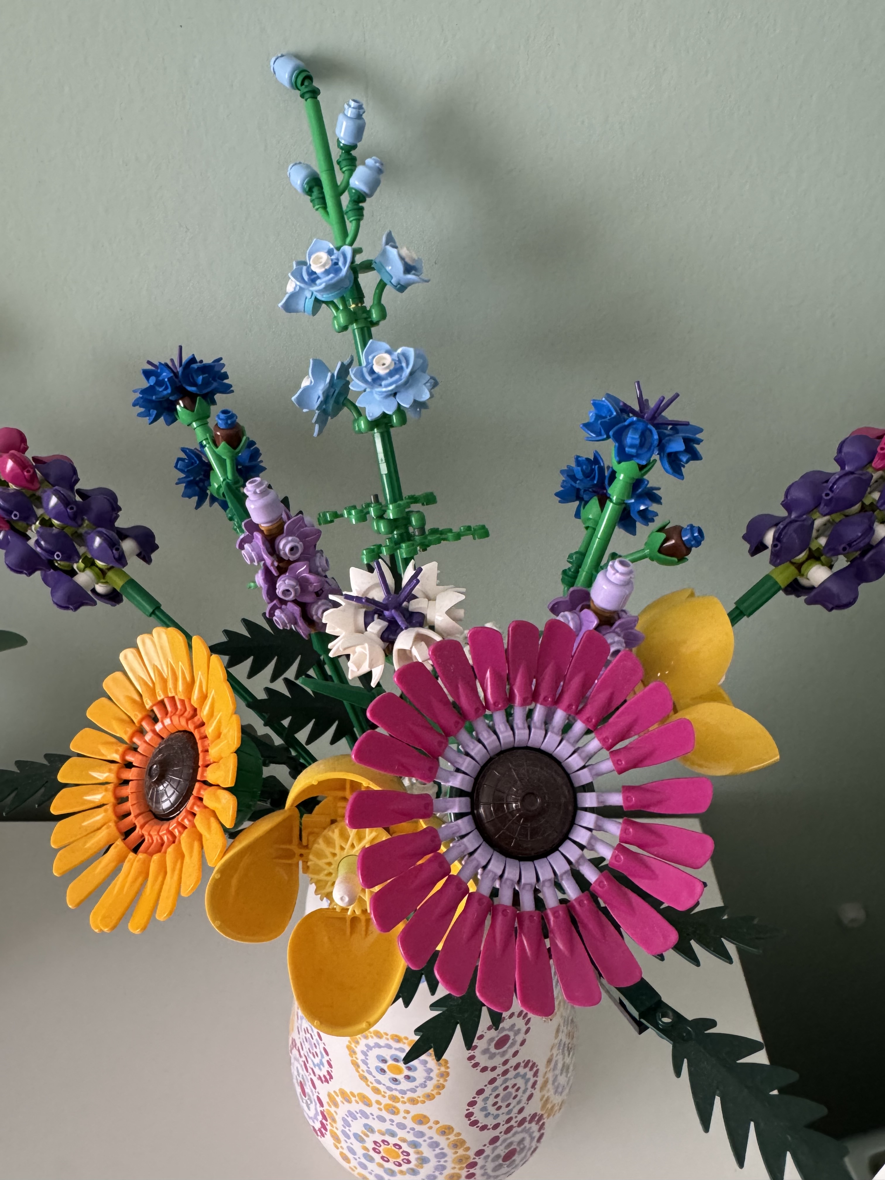 Close up van LEGO wildflower boeket