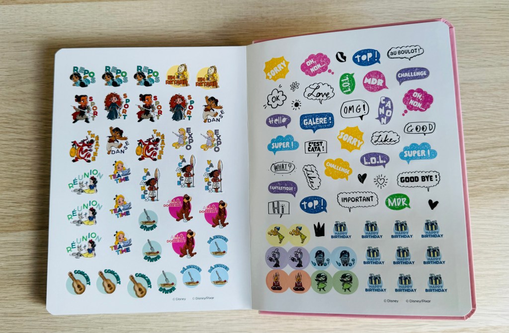 Stickers uit Petites Poupées Agenda 2026