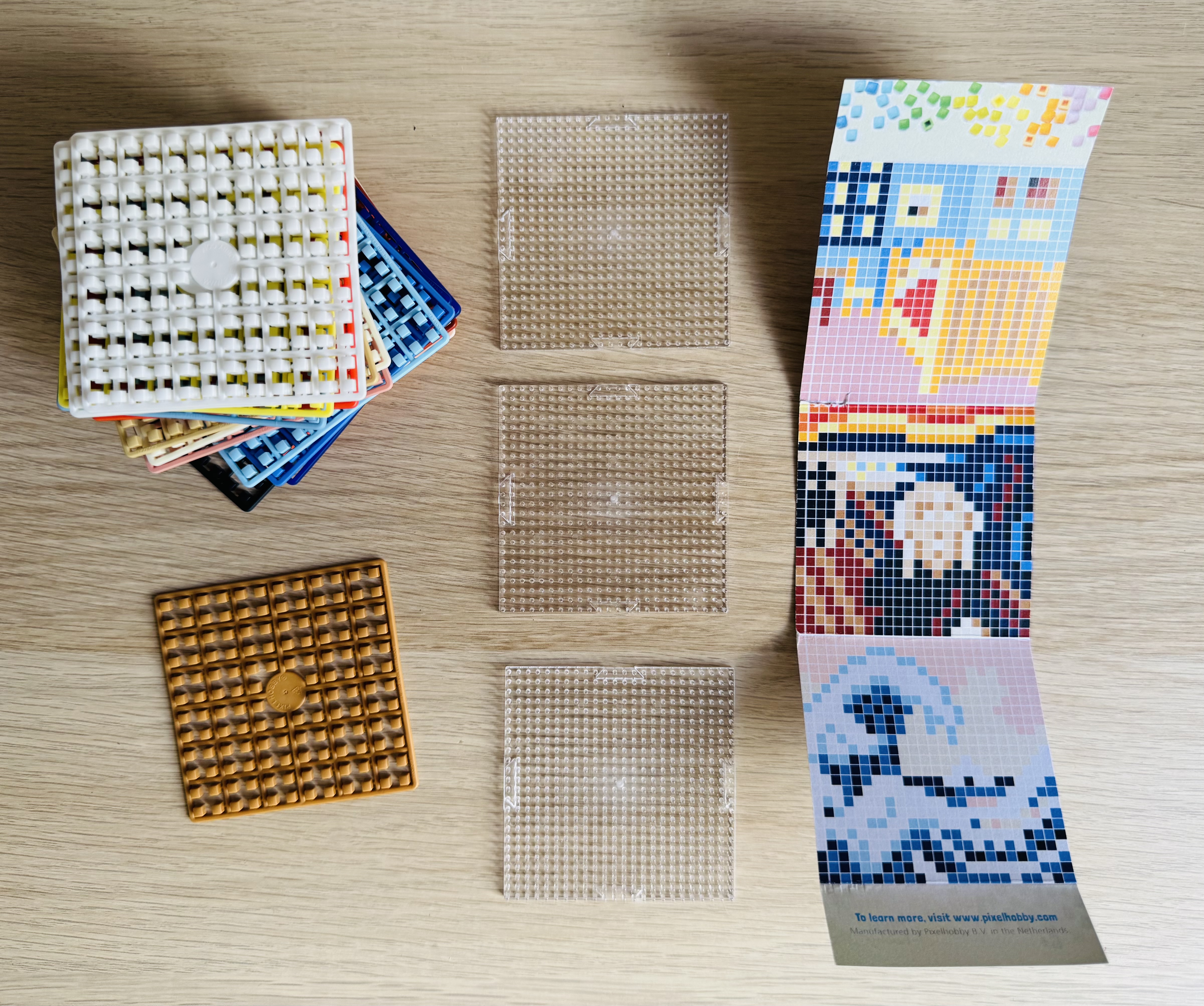 Alle onderdelen uit de Pixelhobby Wereldkunstwerken kubus